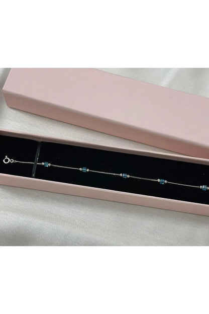 Elegant 925 Sterling Silver Bracelet with Square Cut Stones