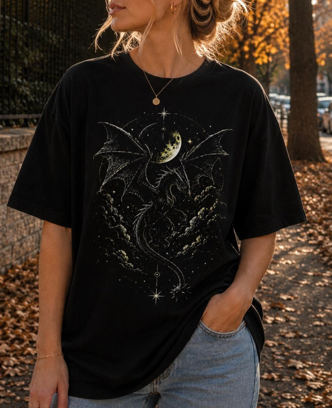 Tairn t-shirt, Black Morningstar Graphic Tee, Fourth Wing Inspired Shirt, Violet Sorrengail Gift