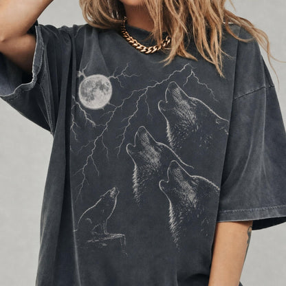 Vintage Wolf Lightning Classic 90s Graphic T-Shirt, Retro Wolves Howling Moon Tee, Nostalgia Nature Animal Print