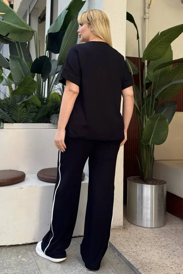Black Comfortable High-Waisted Two-Piece Set with White Piping Details and Pockets - Denoss