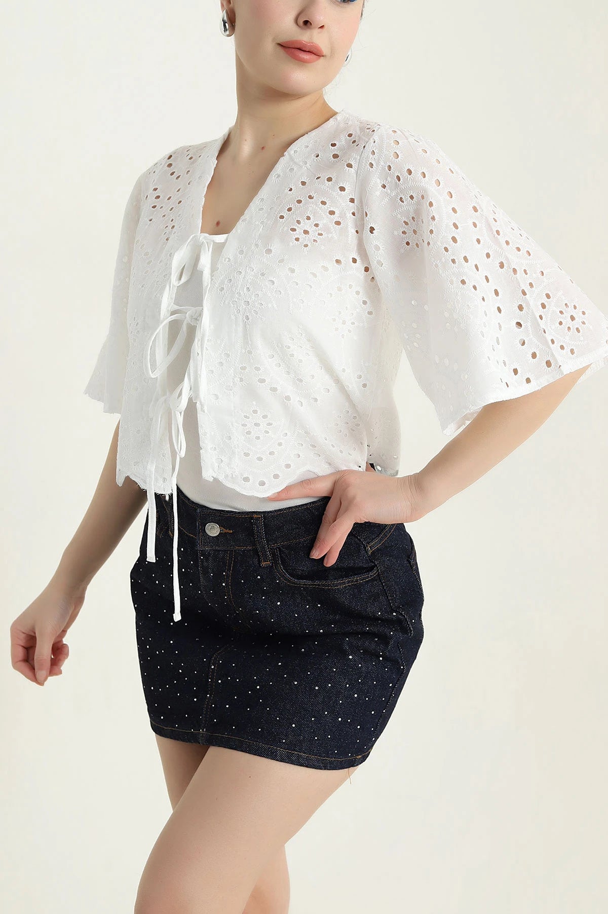 White Linen Embroidered Women's Blouse - Denoss
