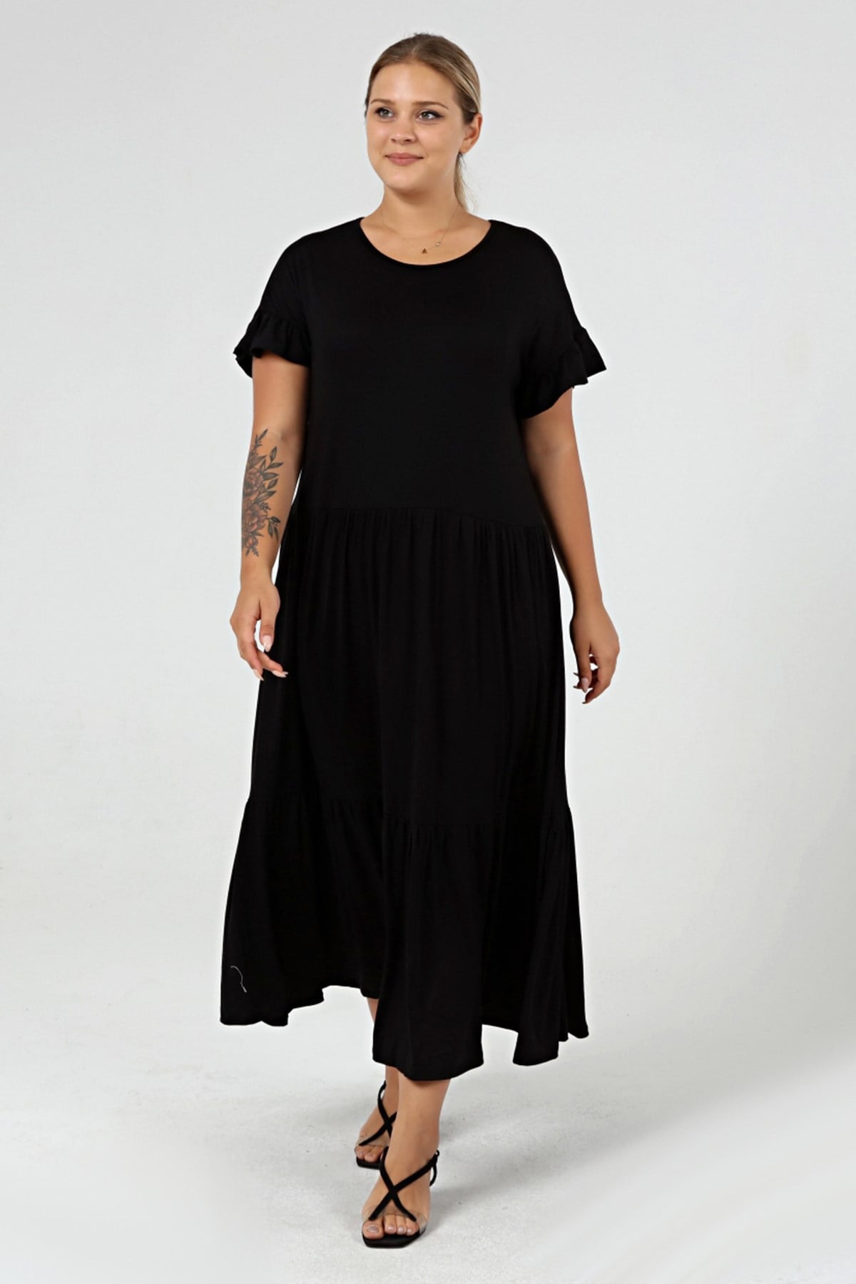 Plus Size Gathered Block Ruffle Sleeve Black Dress