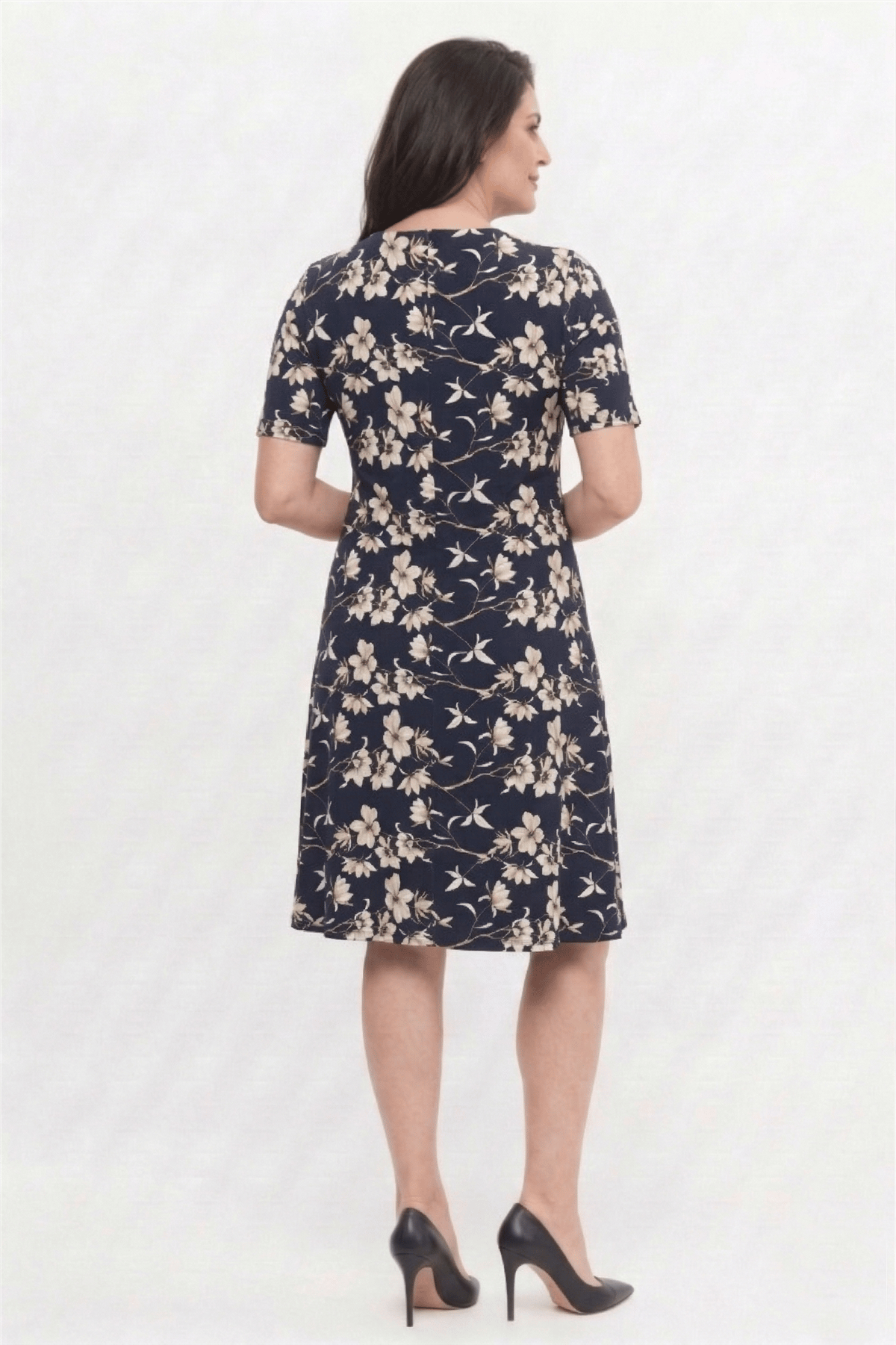 Plus Size Cream Floral Round Neck Short Sleeve Viscose Dress