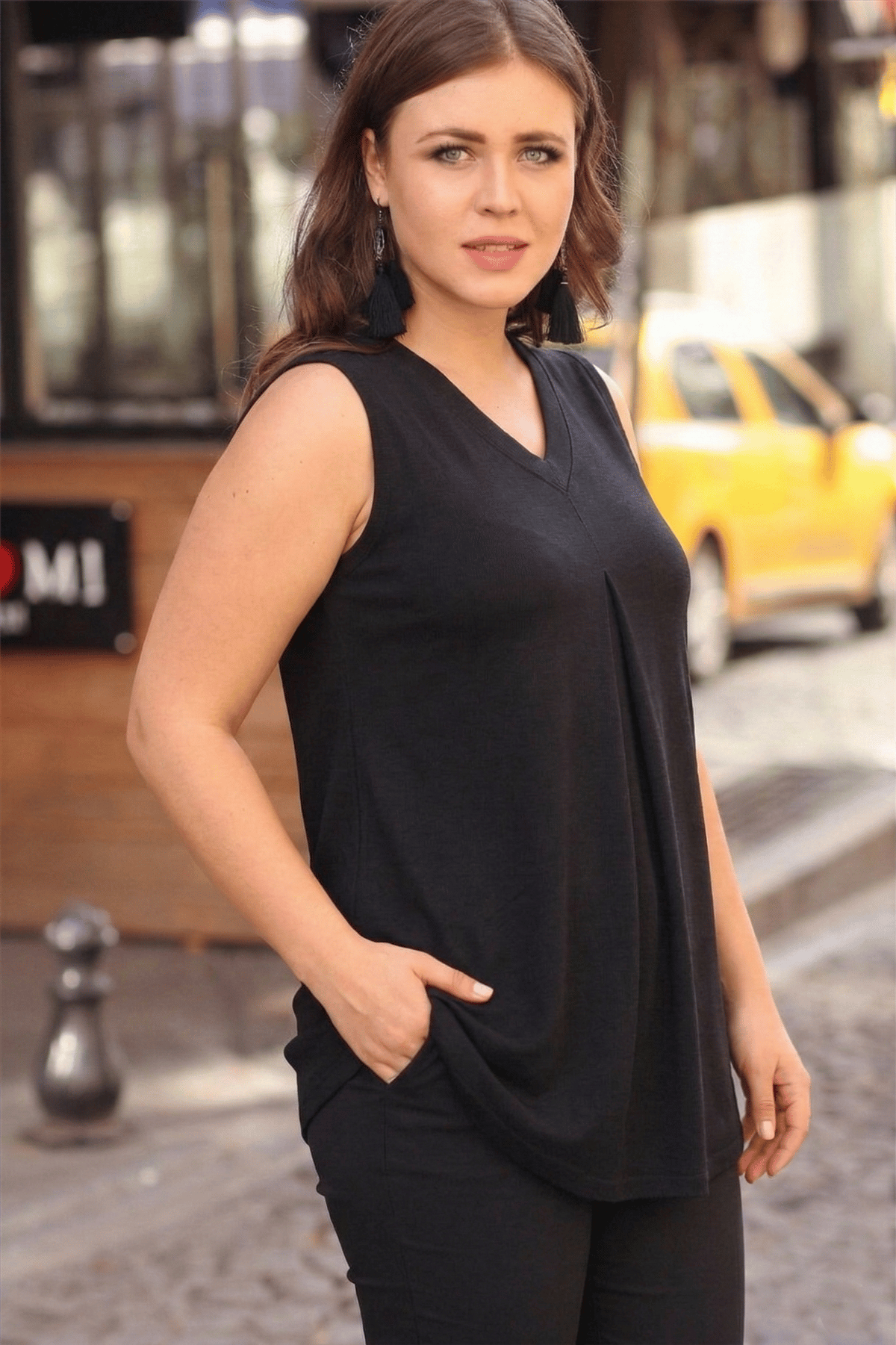 Plus Size V-Neck Front Pleated Sleeveless Black Blouse