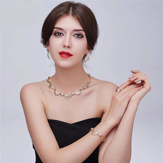 Geometric stylish design gold plated women’s jewelry set