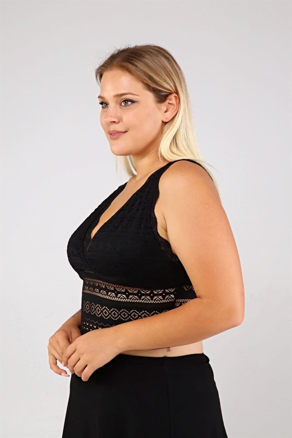 Plus Size BLACK Lace Bustier - Denoss