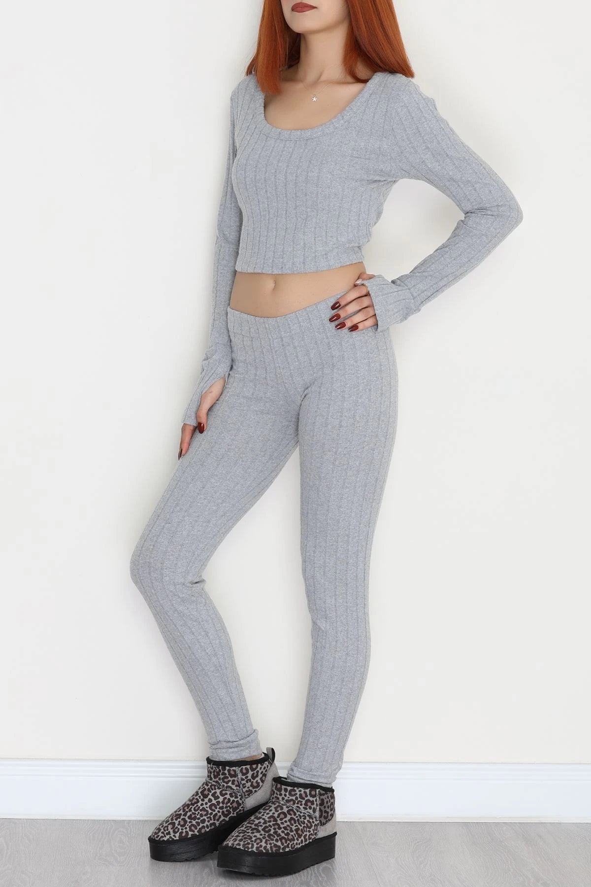 Gray Finger-Cut U-Neck Reported Interlock Set - Denoss