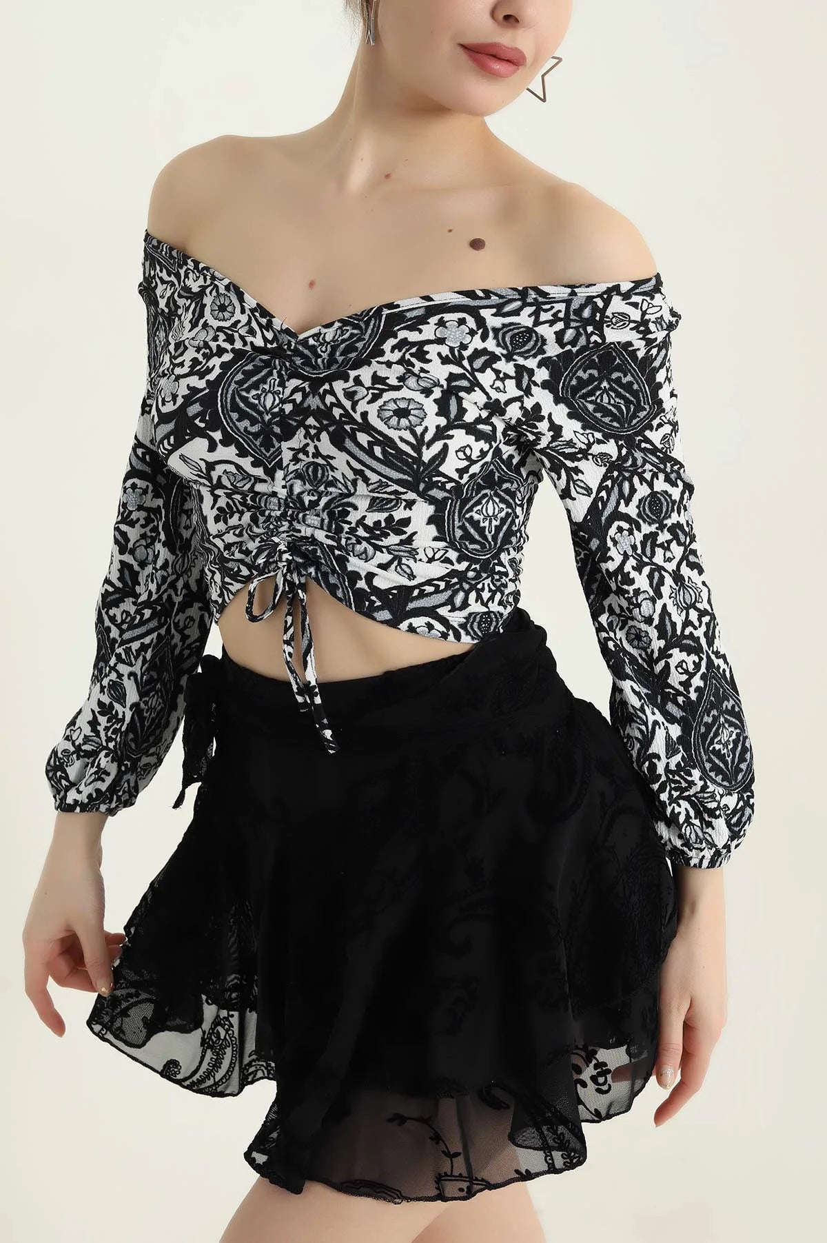 Black Crinkle Patterned Women's Blouse - Denoss